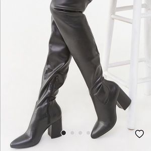 Over the knee boots 👢